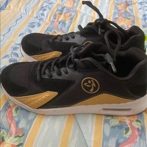Zumba Air Stud Lo Gold 8.5